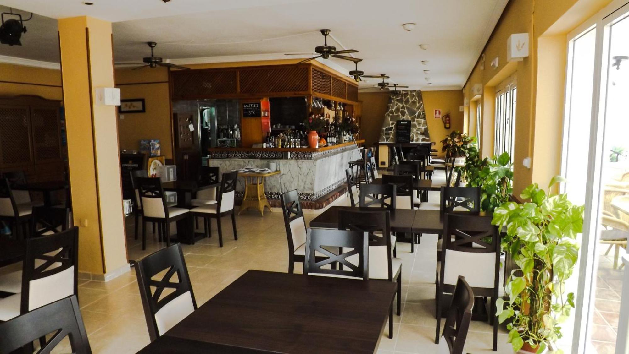 Pueblo Evita Premium Suites Benalmádena Exterior foto